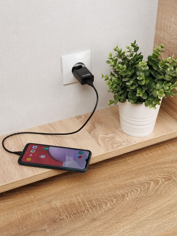 Сетевое зарядное устройство, СЗУ 6, Quick Charge 3.0, 3 А, 1 USB, черный, TDM